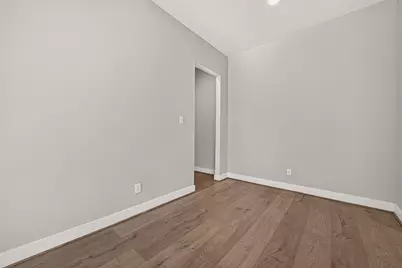 8802 Hollister Pine Court, Houston, TX 77080 - Photo 22