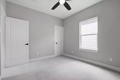 8121 Venus Street, Houston, TX 77088 - Photo 32