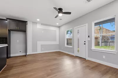 8121 Venus Street, Houston, TX 77088 - Photo 14