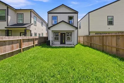 8121 Venus Street, Houston, TX 77088 - Photo 38