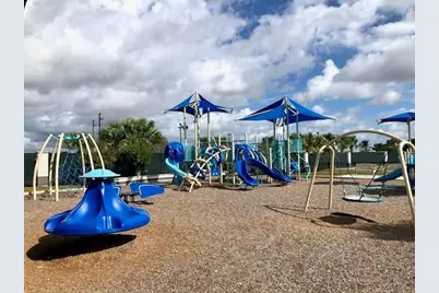 2919 Golden Isle Drive, Texas City, TX 77568 - Photo 46