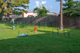 1100 Graham Dr, Tomball, TX 77375 - Photo 12