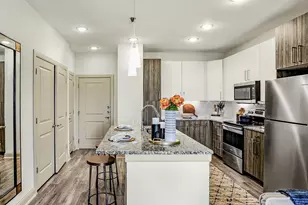 7100 Uvalde Rd, Houston, TX 77049 - Photo 8