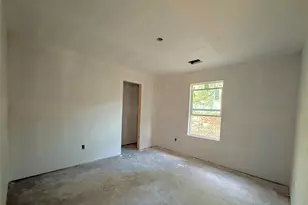 2115 W Carolina St, Baytown, TX 77520 - Photo 12