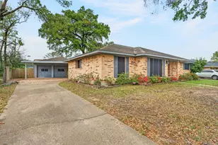 304 Fullen St, Conroe, TX 77301 - Photo 2