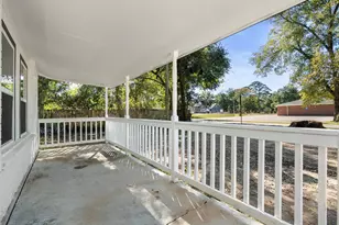 506 Worsham St, Montgomery, TX 77316 - Photo 6