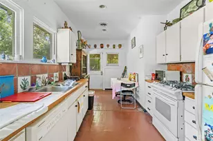 3703 Graustark St, Houston, TX 77006 - Photo 16