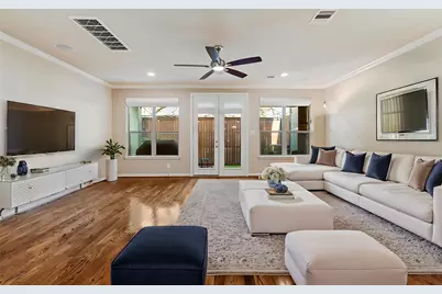 1107 Beall Landing Court, Houston, TX 77008 - Photo 8