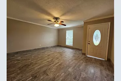 212 Harold Lane, Baytown, TX 77521 - Photo 4