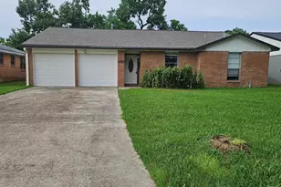 212 Harold Ln, Baytown, TX 77521 - Photo 2
