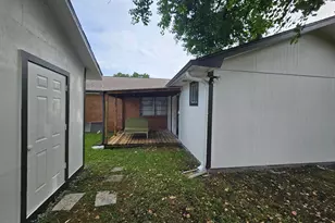 212 Harold Ln, Baytown, TX 77521 - Photo 32