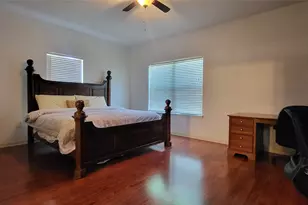 9734 La Vista Dr, Houston, TX 77041 - Photo 18