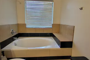9734 La Vista Dr, Houston, TX 77041 - Photo 22