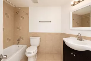 10811 Richmond Ave, Houston, TX 77042 - Photo 12