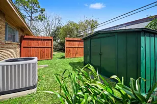 2803 Rockarbor Dr, Houston, TX 77063 - Photo 34