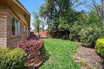 2803 Rockarbor Drive, Houston, TX 77063 - Photo 32