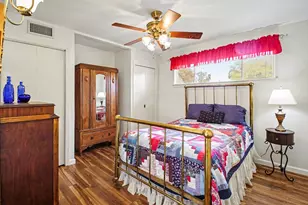 2803 Rockarbor Dr, Houston, TX 77063 - Photo 20