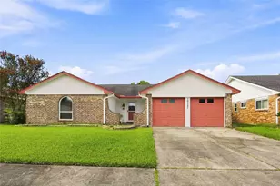 10127 Quiet Hill Rd, La Porte, TX 77571 - Photo 1