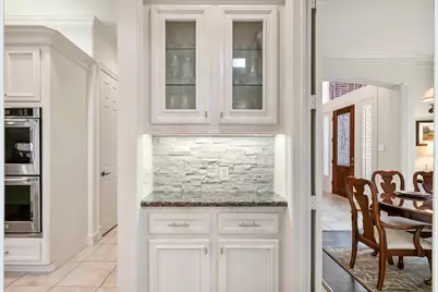 2 Lenox Hill Drive, The Woodlands, TX 77382 - Photo 24