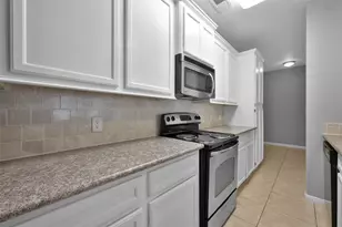 164 Binnacle Ct, Willis, TX 77318 - Photo 6