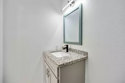 5033 Doolittle Boulevard, Houston, TX 77033 - Photo 12