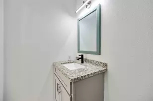 5033 Doolittle Blvd, Houston, TX 77033 - Photo 12