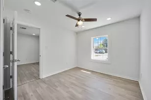 5033 Doolittle Blvd, Houston, TX 77033 - Photo 8