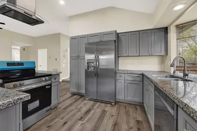 5306 Shady Gardens Drive, Humble, TX 77339 - Photo 6