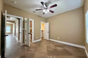2850 Amber Ave, Groves, TX 77619 - Photo 26