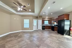 2850 Amber Ave, Groves, TX 77619 - Photo 6