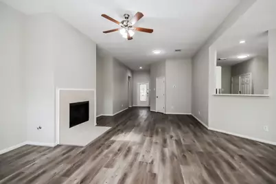 199 S Delta Mill Circle, The Woodlands, TX 77385 - Photo 4