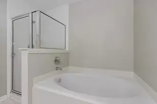 199 S Delta Mill Cir, The Woodlands, TX 77385 - Photo 10