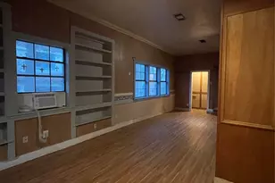 1090 Gerson St, Silsbee, TX 77656 - Photo 2