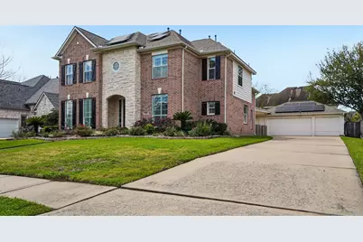 1611 Hill Spring Drive, Sugar Land, TX 77479 - Photo 2