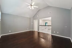 1611 Hill Spring Dr, Sugar Land, TX 77479 - Photo 30