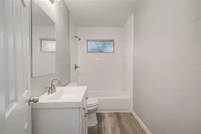 9317 Cathedral Drive, Houston, TX 77051 - Photo 16