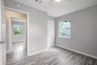 9317 Cathedral Drive, Houston, TX 77051 - Photo 18