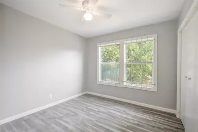 9317 Cathedral Drive, Houston, TX 77051 - Photo 12