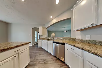 30710 Basil Trace Drive, Spring, TX 77386 - Photo 4