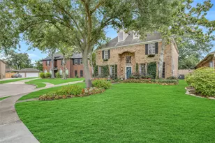 2111 Riverside Dr, League City, TX 77573 - Photo 1