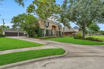 2111 Riverside Drive, League City, TX 77573 - Photo 2