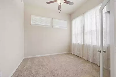 10255 Bayou Oaks Dr, Conroe, TX 77385 - Photo 4