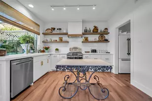 5803 Lynbrook Dr, Houston, TX 77057 - Photo 10