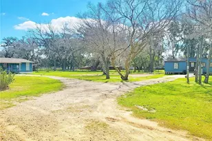 3588 County Rd 344, Brazoria, TX 77422 - Photo 22