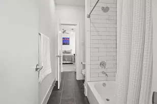 2405 Freeman St, Houston, TX 77009 - Photo 32