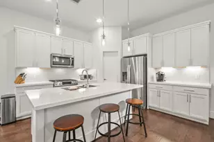 2405 Freeman St, Houston, TX 77009 - Photo 10