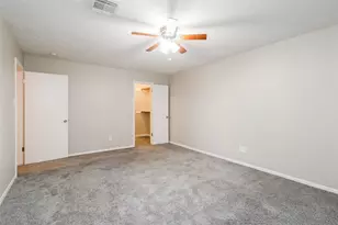 647 Mosswood Dr, Conroe, TX 77302 - Photo 8
