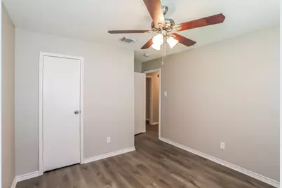 10911 Kirkbud Drive, Houston, TX 77089 - Photo 14