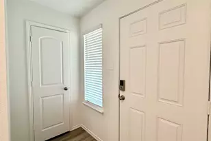 1127 Dewberry Downs Ln, Houston, TX 77090 - Photo 6