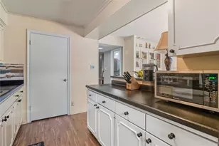 2061 Winrock Blvd, Houston, TX 77057 - Photo 10